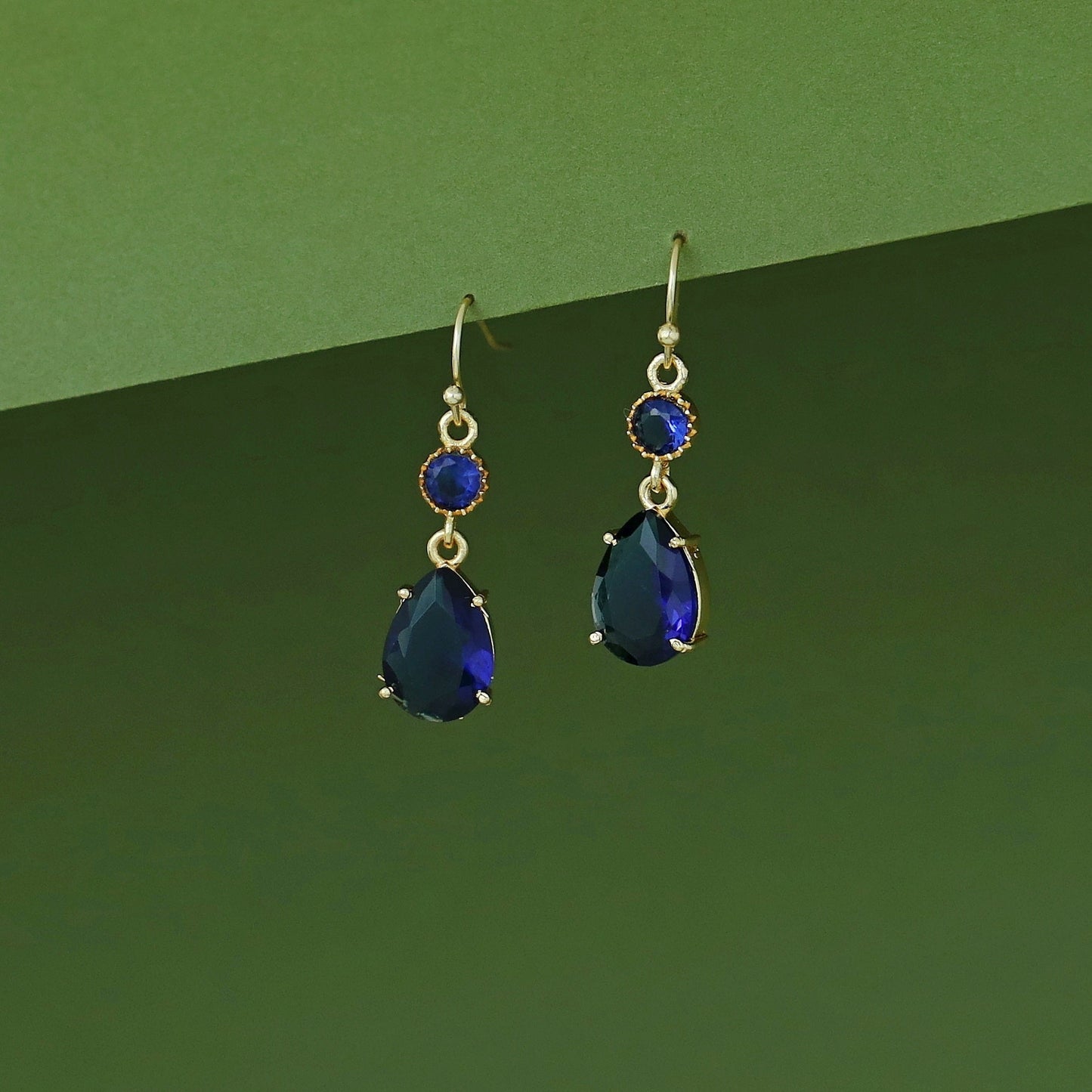 Golden Glossy Stone Drop